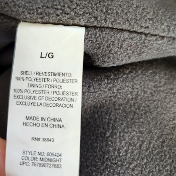 IZOD MENS size Large navy blue vest, lined with fleece. - Picture 7 of 8